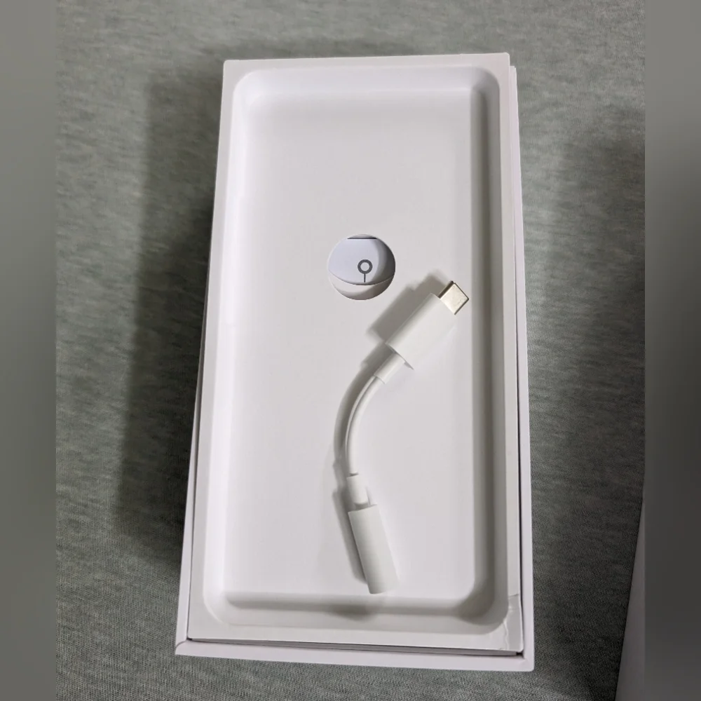 Google Pixel 3 XL BOX and accessories, NO PHONE included. Please see description